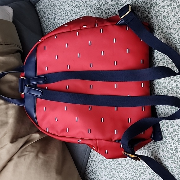Tommy Hilfiger Backpack - Picture 6 of 6